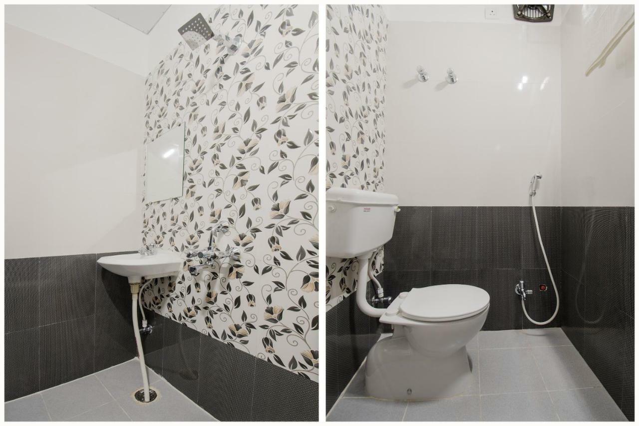 Oyo 45609 The Legend Inn Deluxe Danapur Εξωτερικό φωτογραφία