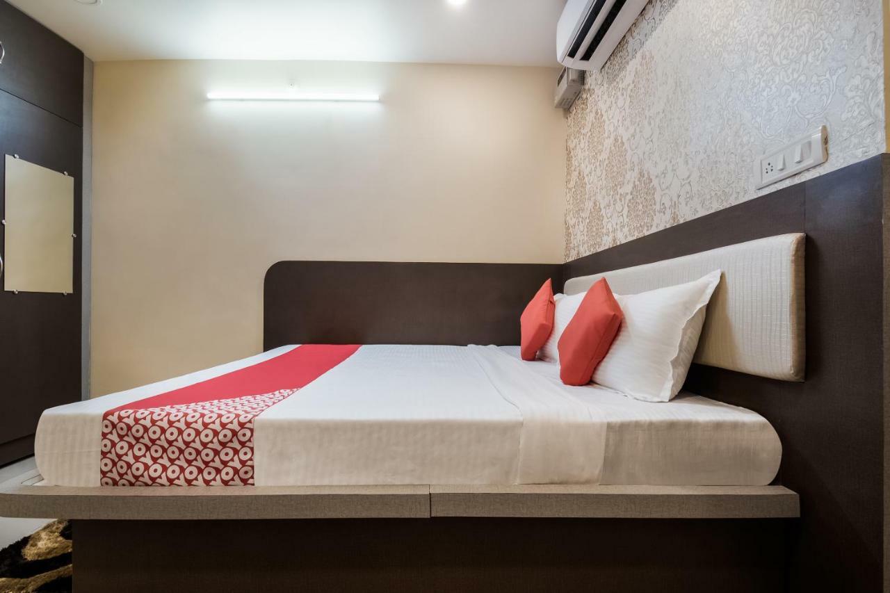 Oyo 45609 The Legend Inn Deluxe Danapur Εξωτερικό φωτογραφία
